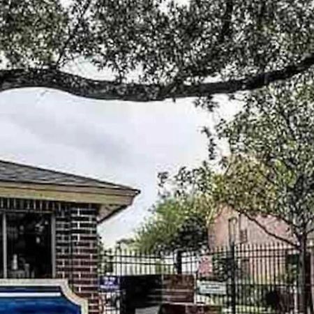 Home Away From Home-Cozy 2 BDRM Condo/Med Cntr/NRG Houston Zewnętrze zdjęcie