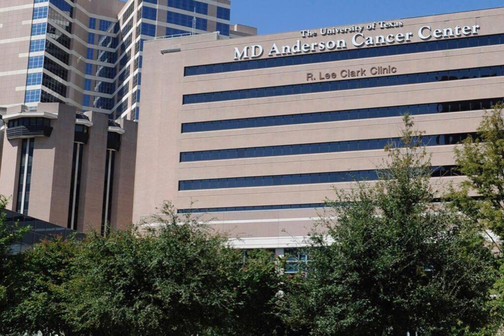 Home Away From Home-Cozy 2 BDRM Condo/Med Cntr/NRG Houston Zewnętrze zdjęcie
