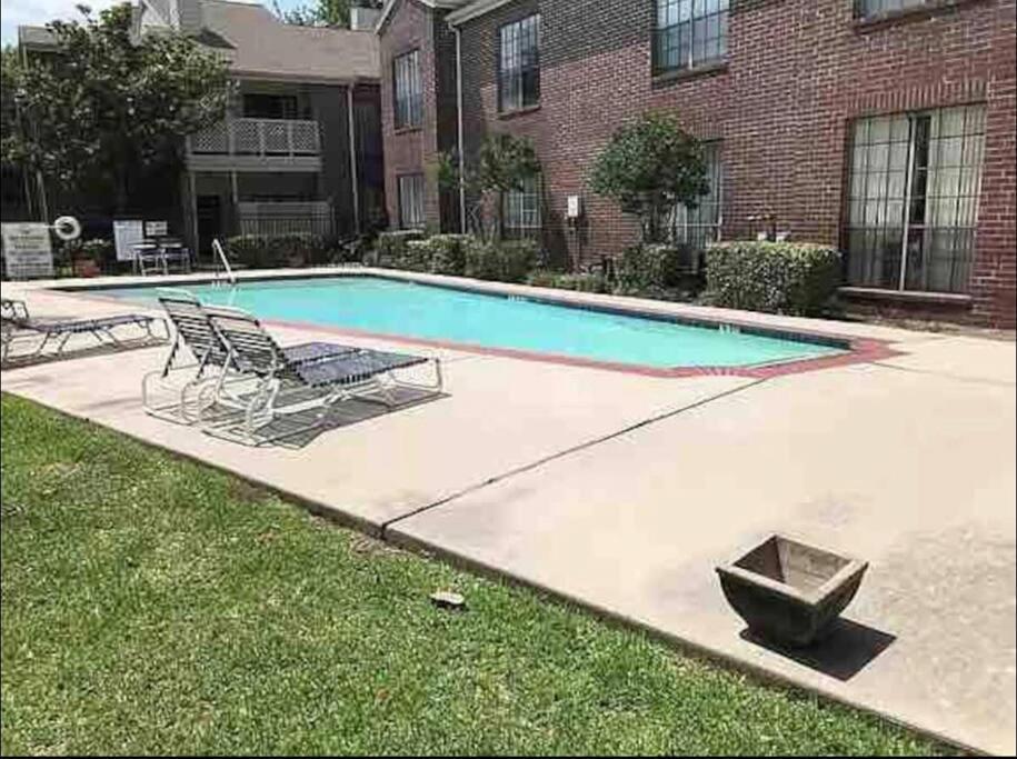 Home Away From Home-Cozy 2 BDRM Condo/Med Cntr/NRG Houston Zewnętrze zdjęcie