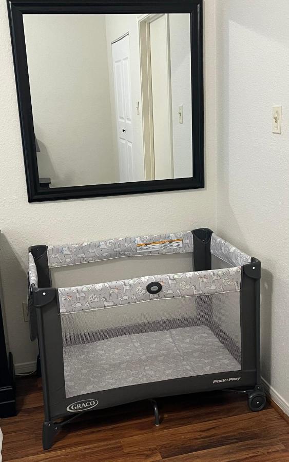 Home Away From Home-Cozy 2 BDRM Condo/Med Cntr/NRG Houston Zewnętrze zdjęcie